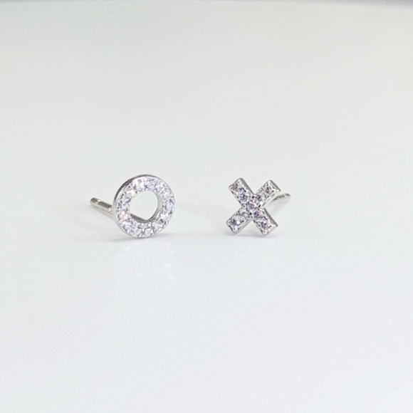 Letter X&O Asymmetry Studs Earrings w/CZ-ECZ016 - Picture 4 of 16